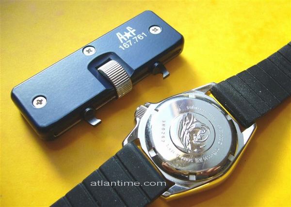 Quels outils pour entretenir votre montre ? - Blog Chic Time - Tout sur la  montre